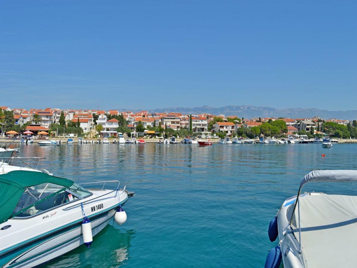 Apartments Macak Novalja Bagian luar foto